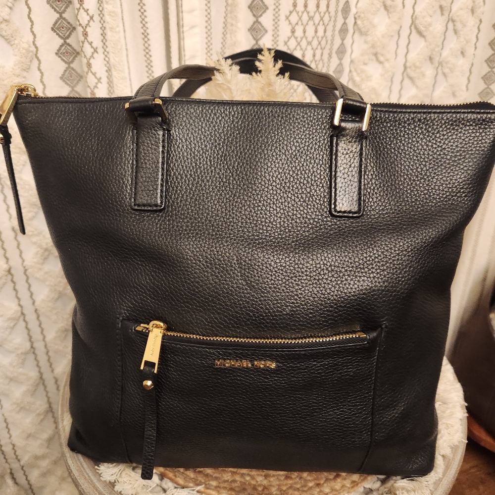 Michael Kors Tote